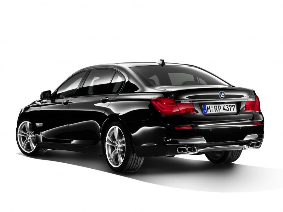  BMW 760Li M Sport Package 2009 года  (фото 2 из 4)